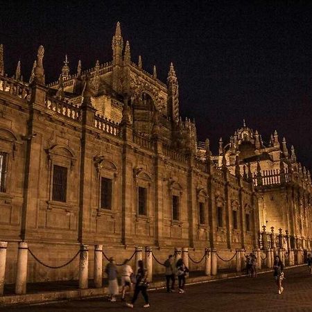 Atico Con Piscina Junto Catedral De Sevilla Екстер'єр фото