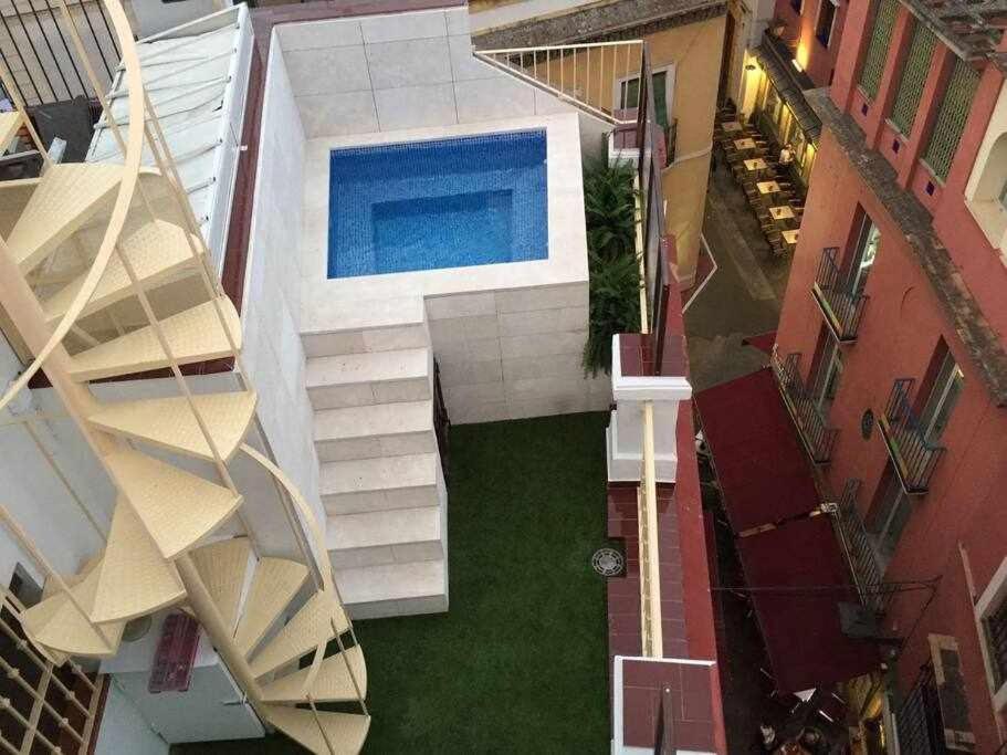 Atico Con Piscina Junto Catedral De Sevilla Екстер'єр фото