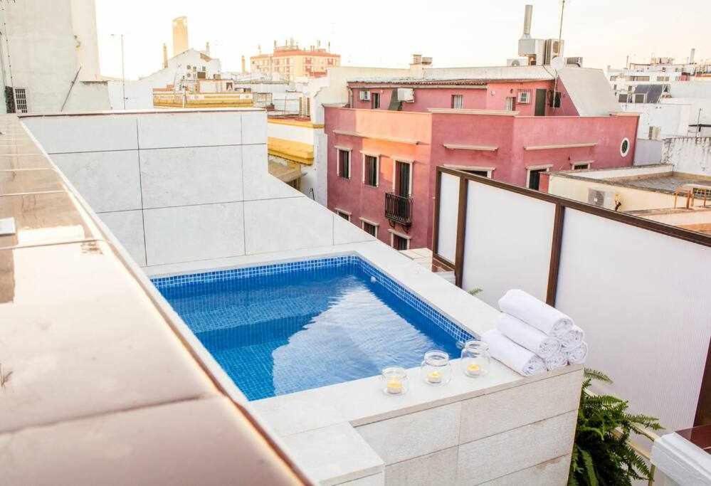 Atico Con Piscina Junto Catedral De Sevilla Екстер'єр фото