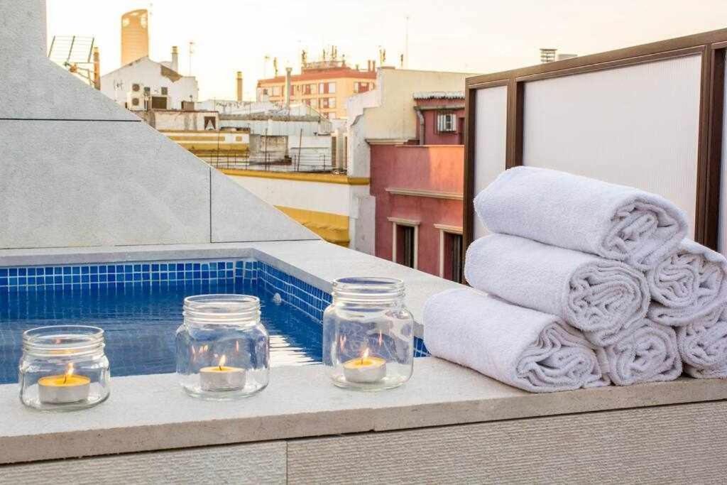 Atico Con Piscina Junto Catedral De Sevilla Екстер'єр фото