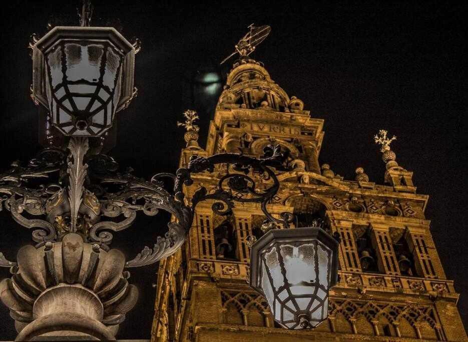 Atico Con Piscina Junto Catedral De Sevilla Екстер'єр фото